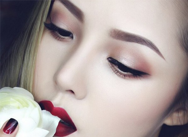 TẠO DÁNG CHÂN MÀY